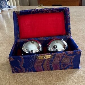 Vintage Chinese Baoding balls for stress relief, Exercise/Recovery Balls